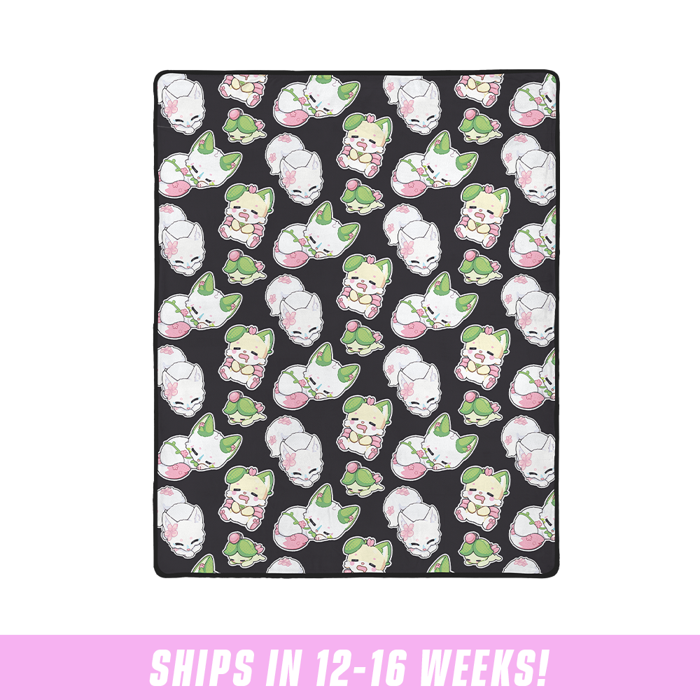 Silvervale: Cozy Double-Sided Blanket - Image 2